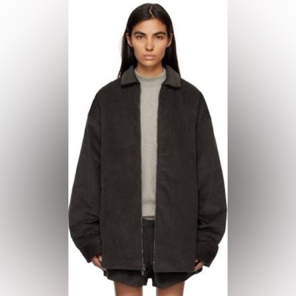FEAR OF GOD ESSENTIALS GRAY SHIRTTAIL JACKET SIZE M